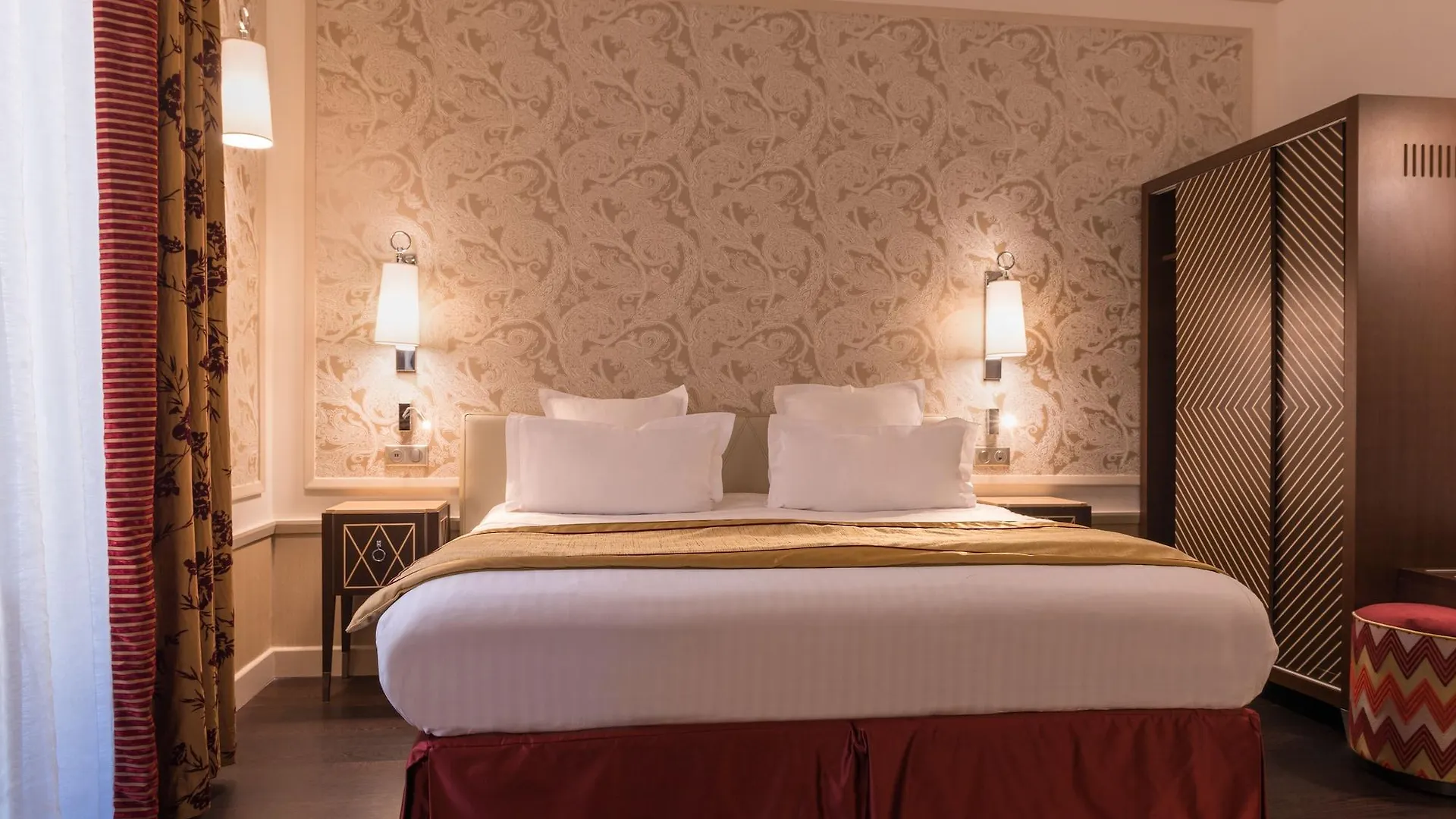 Hotel Crystal 3*